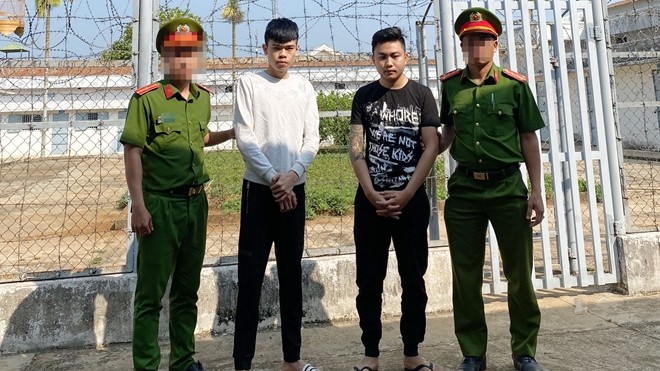 Hai nghi phạm trong vụ án (Hình: Minh Quỳnh/cand.com)