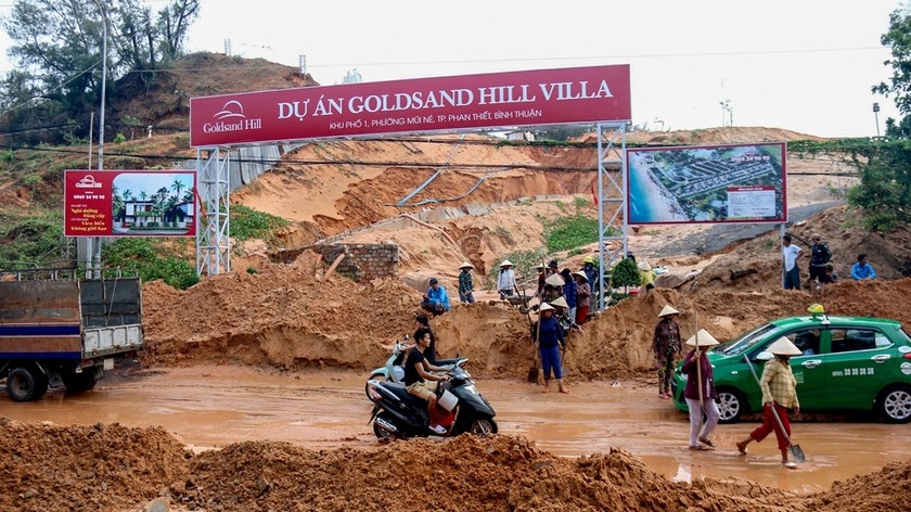 Hiện trường lở cát từ dự án Gold Sand Hill Villa.