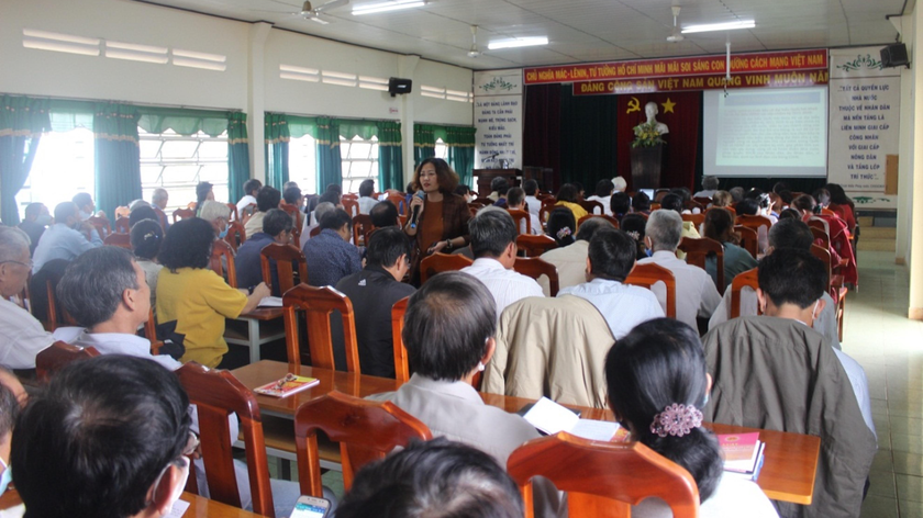 Sở Tư pháp Lâm Đồng tuyên truyền quy định về bầu cử hồi tháng 5 vừa qua. 