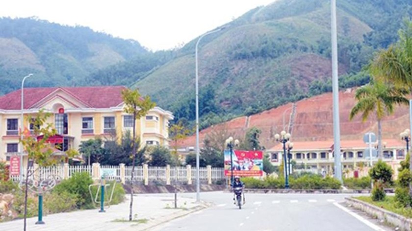 Trung tâm hành chính huyện Sơn Tây. 