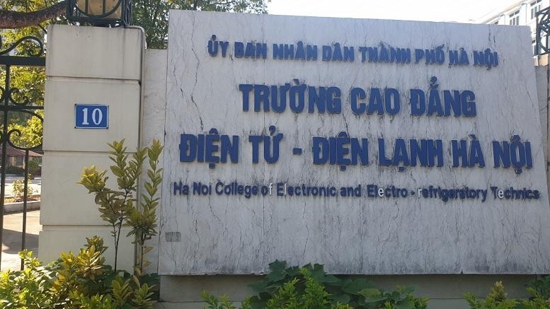 Trường CĐĐTĐL Hà Nội bị phản ánh tuyển sinh, thu học phí trái quy định.