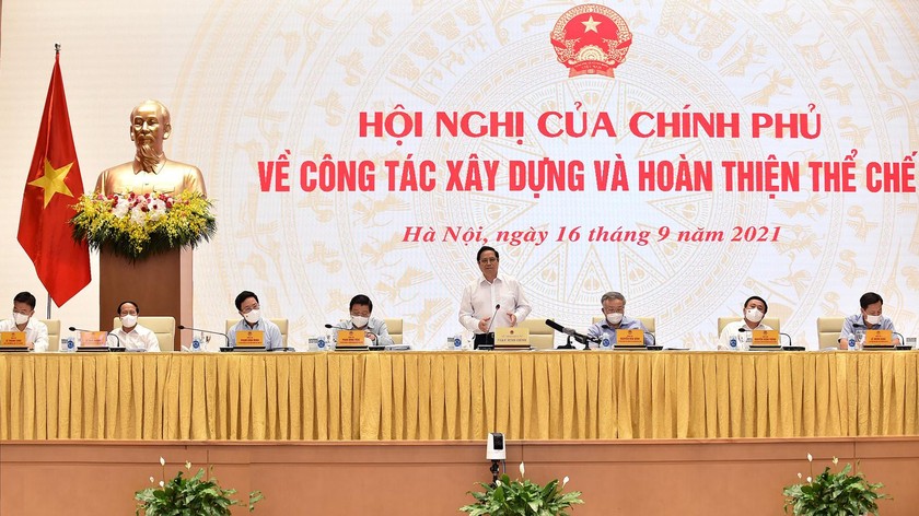 Thủ tướng Phạm Minh Chính phát biểu tại Hội nghị của Chính phủ về công tác xây dựng và hoàn thiện thể chế.