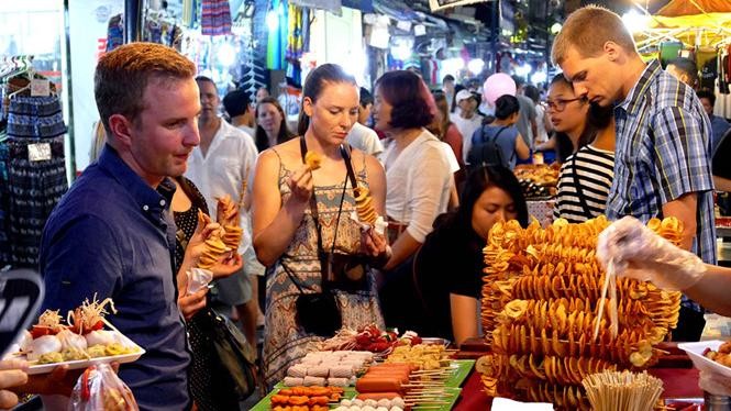 Ẩm thực là lợi thế quan trọng giúp du lịch Việt thu hút du khách hậu COVID-19.