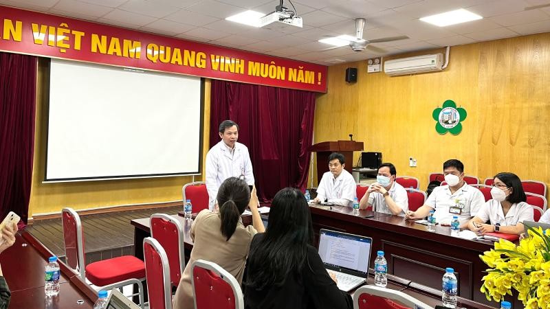 PGS. TS Nguyễn Văn Tuấn chia sẻ tại một hội thảo về sức khỏe tâm thần trẻ em.