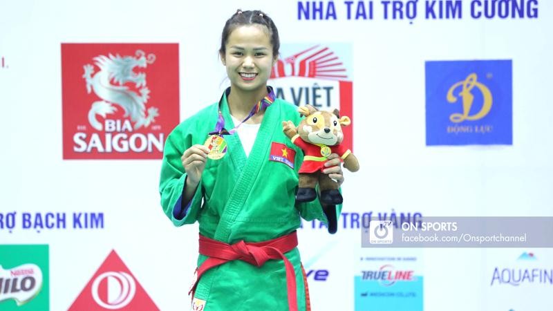 Tô Thị Trang, vận động viên môn Kurash giành Huy chương Vàng đầu tiên cho Thể thao Việt Nam tại SEA Games 31. 