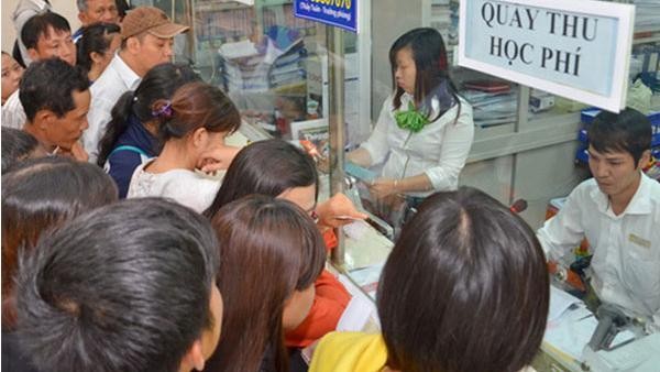 Nhiều ý kiến hoài nghi kết quả khảo sát về việc tăng học phí tại Hà Nội. (Ảnh minh hoạ)