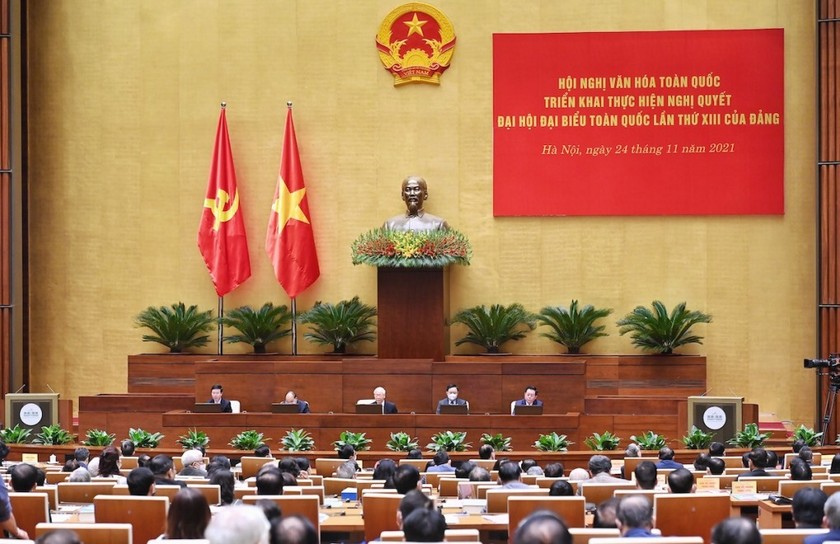 Tổng Bí thư Nguyễn Phú Trọng (giữa) dự Hội nghị Văn hóa toàn quốc triển khai thực hiện Nghị quyết Đại hội đại biểu toàn quốc lần thứ XIII của Đảng. (Ảnh: Giang Huy)
