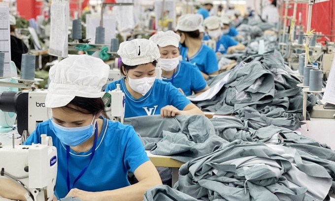 Mặc dù năng suất lao động ở Việt Nam đã được cải thiện nhưng vẫn còn ở mức thấp. (Ảnh minh họa)