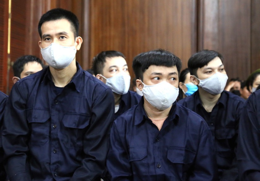 Một số bị cáo trong phiên xử Công ty Địa ốc Alibaba.