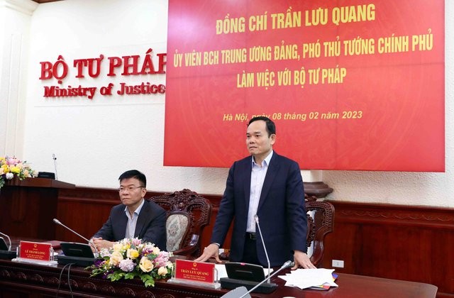 Phó Thủ tướng Chính phủ Trần Lưu Quang phát biểu tại buổi làm việc với Bộ Tư pháp - Ảnh: VGP/Hải Minh