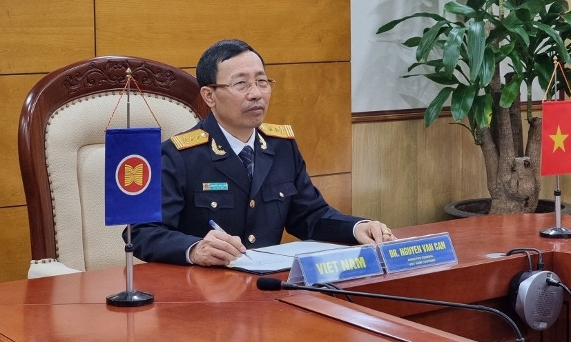Tổng cục trưởng Nguyễn Văn Cẩn thực hiện ký trực tuyến bản Thỏa thuận.