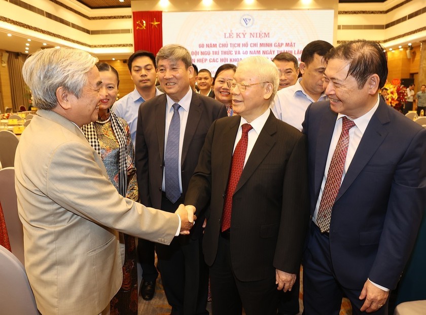 Tổng Bí thư Nguyễn Phú Trọng và các đại biểu dự Lễ kỷ niệm. (Ảnh TTXVN)
