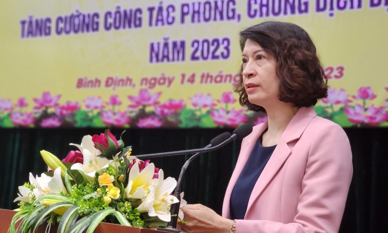 Thứ trưởng Bộ Y tế Nguyễn Thị Liên Hương phát biểu tại Hội nghị.