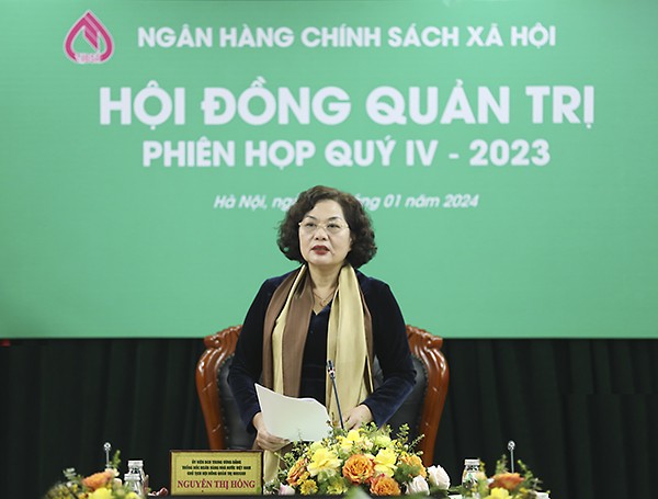 Thống đốc NHNN Việt Nam Nguyễn Thị Hồng - Chủ tịch HĐQT NHCSXH chủ trì phiên họp.