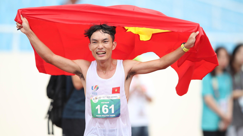 VĐV Hoàng Nguyên Thanh giành HCV lịch sử marathon