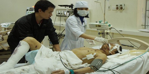 Xót xa: Nạn nhân Formosa nằm trên giường bệnh vẫn kêu cứu