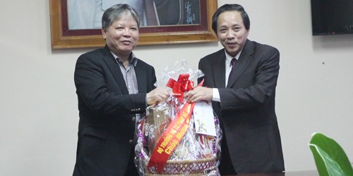 Bộ trưởng thăm chúc tết tại Quảng Bình