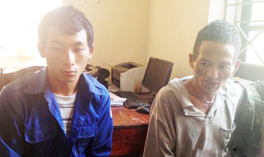 Hai đối tượng người Lào bị bắt giữ khi đang mang thuốc phiện và ma túy tổng hợp vào Việt Nam