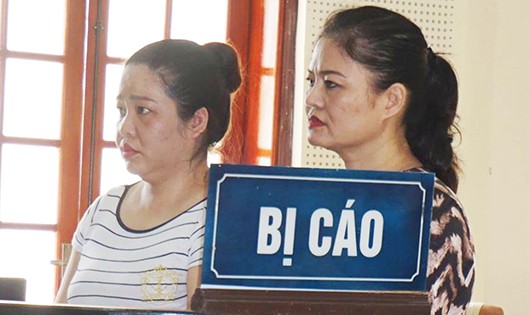 Hai chị em Thảo và Trang nhận hai án chung thân cho tội mua bán trái phép chất ma túy/
