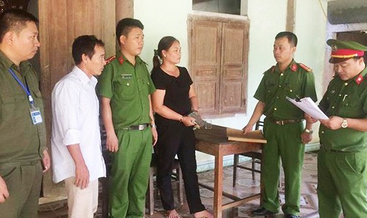 Công an bắt tạm giam cô giáo Vi Thị Hoa (ảnh CQĐT cung cấp)