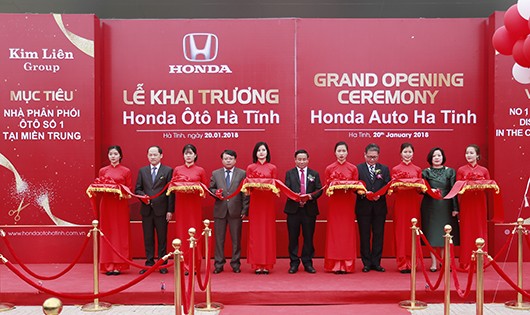 Cắt băng khánh thành khai trương đi vào hoạt động Đại lý 5S của Honda Việt Nam - Kim Liên Group