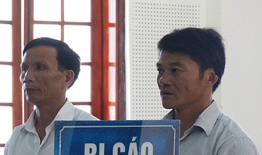 Hai bị cáo Nguyễn Duy Điều và Lê Văn Ánh.