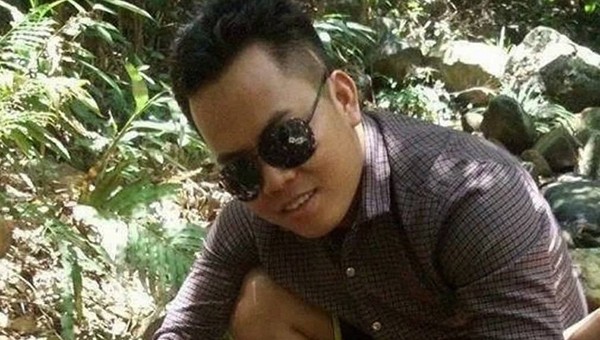 Nghịch tử Phan Văn Thìn (ảnh Facebook đối tượng)