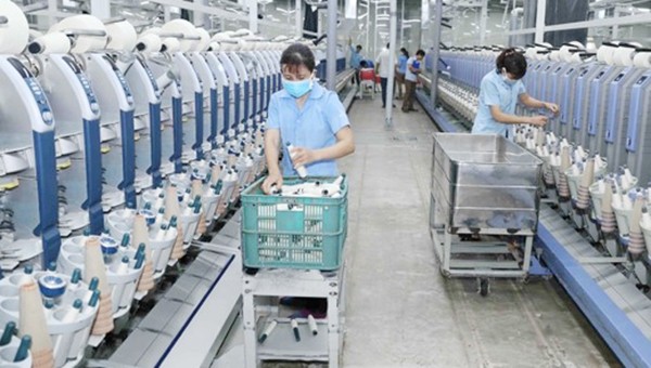 Các doanh nghiệp Hà Tĩnh nhanh chóng hồi phục sản xuất sau dịch Covid-19. Ảnh: báo Hà Tĩnh). 