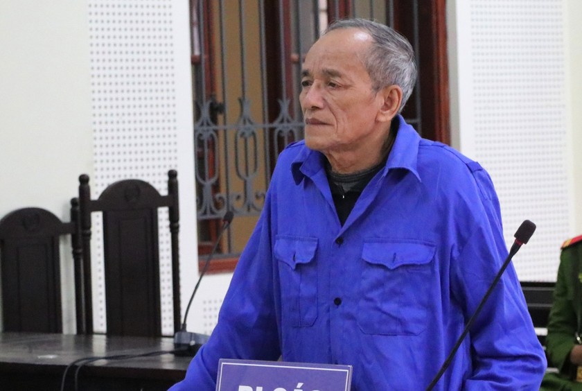 Nguyễn Duy Hùng nhận 13 năm tù cho 2 tội danh Lừa đảo chiếm đoạt tài sản và Sử dụng tài liệu giả của các cơ quan, tổ chức.