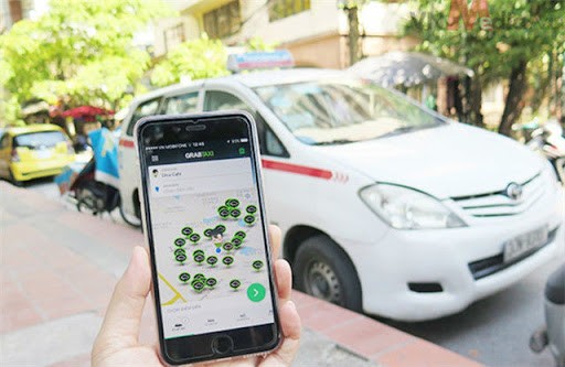 Taxi truyền thống có tiếp tục đổi mới khi dừng thí điểm taxi công nghệ?