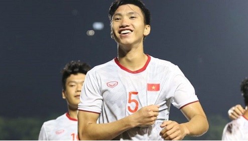 Văn Hậu được đán giá là tài năng trẻ của bóng đá Châu Á