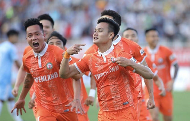 Đội bóng vừa lên hạng Bình Định đang ở vị trí thứ 5 trên bảng xếp hạng