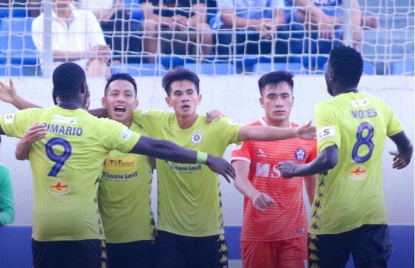 CLB bóng đá Hà Nội sẽ có thử thách tại Hòa Xuân