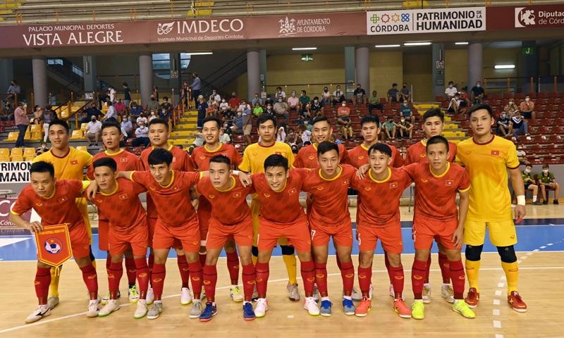 Đội hình thi đấu của ĐT futsal Việt Nam. 