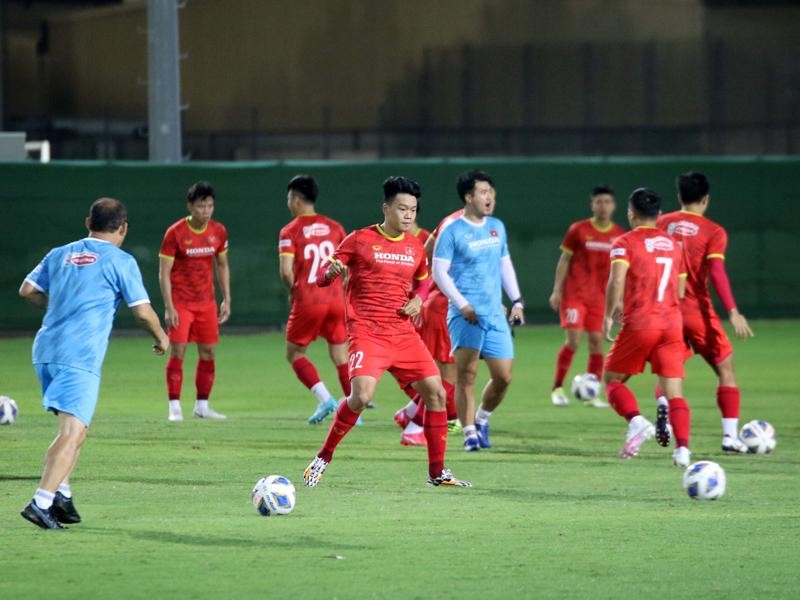 Hậu vệ Nguyễn Thành Chung tự tin vào sự chuẩn bị của ĐT Việt Nam trước trận đấu gặp ĐT Trung Quốc 