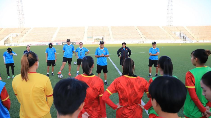 HLV Mai Đức Chung: “Đội tuyển nữ Việt Nam quyết tâm giành vé dự World Cup”.