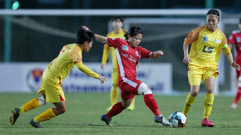 TP Hồ Chí Minh vững ngôi đầu sau 2 trận thắng