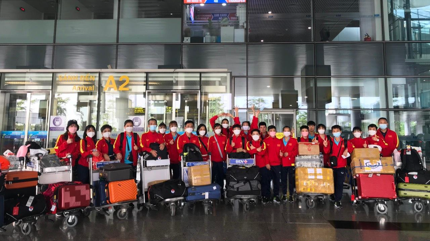 Các thành viên đội tuyển nữ futsal Việt Nam kết thúc chuyến tập huấn và quay trở về Việt Nam để chuẩn bị cho SEA Games 31. 