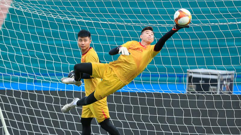 U23 Việt Nam hối hả tập luyện chờ ngày khai cuộc