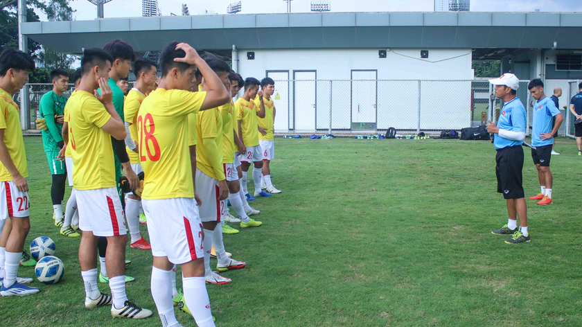 U19 Việt Nam tập hồi phục, chuẩn bị cho trận gặp U19 Philippines 