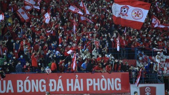 Hải Phòng vẫn đang bám đuổi Hà Nội FC