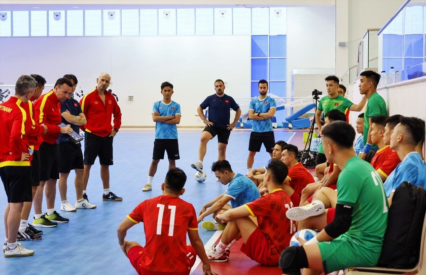 Tân HLV trưởng Giustozzi lên kế hoạch làm mới futsal Việt Nam. (ảnh VFF) 