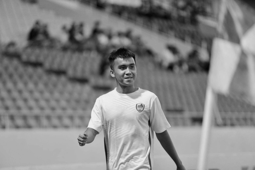 Cầu thủ trẻ Võ Minh Hiếu vừa tử nạn khi xe chở đội bóng bị lật. (ảnh CLB Quảng Nam)