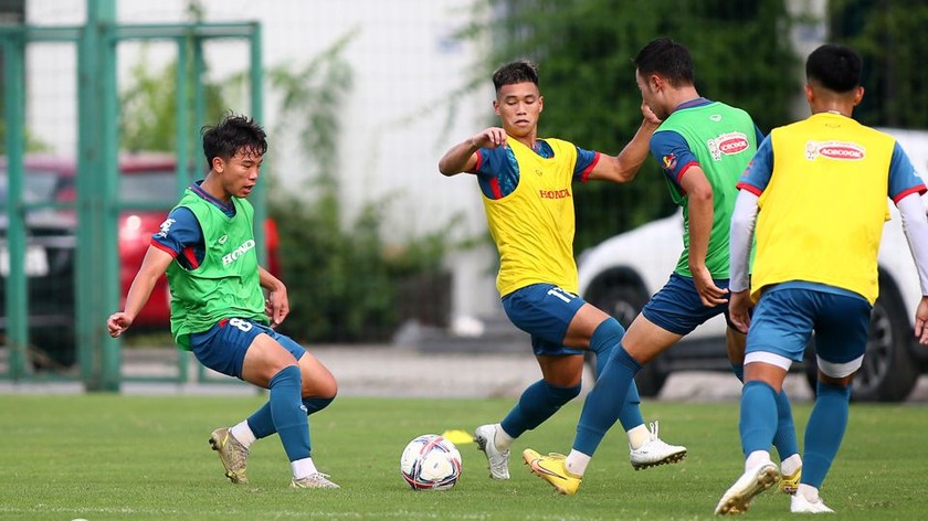  U23 Việt Nam tập luyện tại Bangkok, lên phương án nhân sự cho trận “thử lửa” với U23 Bahrain, ảnh VFF