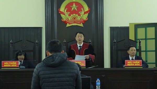 HĐXX tuyên án đối với bị cáo Lê Hoàng Lê.