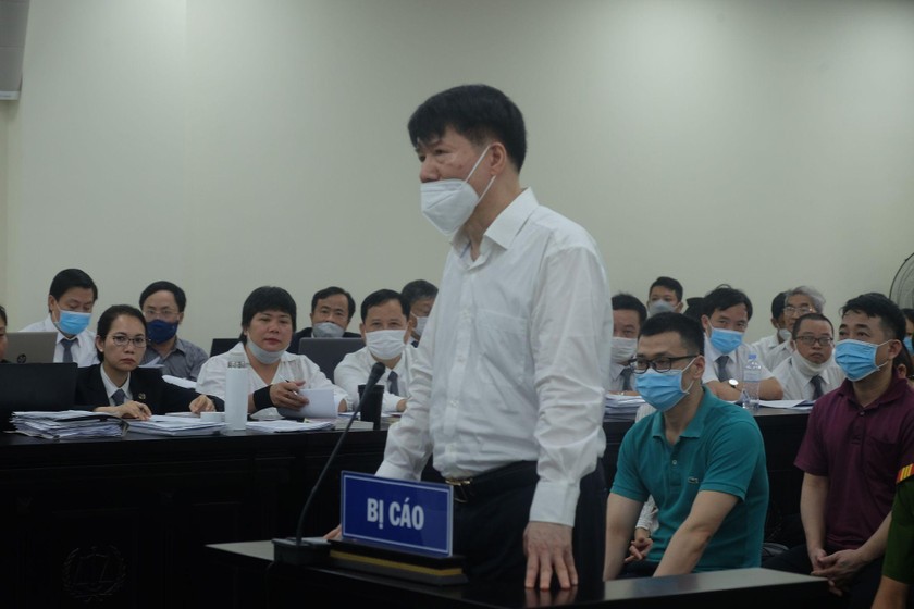 Cựu Thứ trưởng Bộ Y tế Trương Quốc Cường tại tòa.
