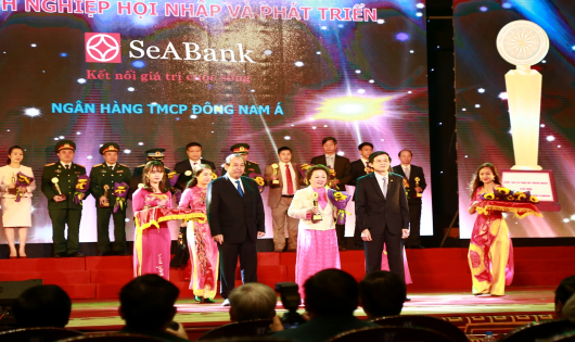 SeABank  được vinh danh “Doanh nghiệp hội nhập và phát triển năm 2016”