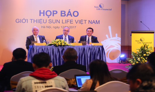 Họp báo ra mắt Sun Life Việt Nam tại Hà Nội