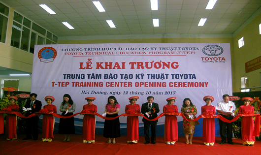 Toyota Việt Nam tiếp tục mở rộng chương trình đào tạo kỹ thuật Toyota (T-TEP) 2017
