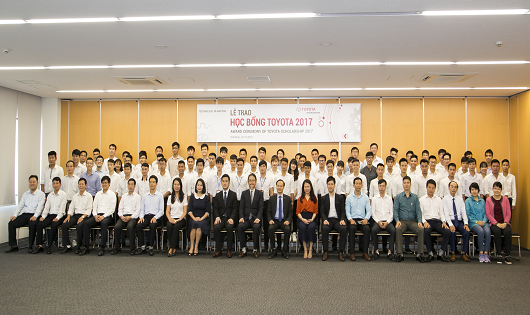 115 sinh viên xuất sắc được nhận học bổng Toyota 2017